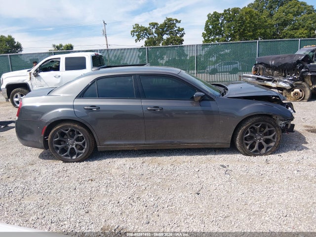 45297493 :رقم المزاد ، 2C3CCABG4KH708193 vin ، 2019 Chrysler 300 300s مزاد بيع