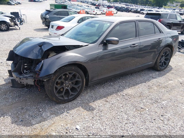 45297493 :رقم المزاد ، 2C3CCABG4KH708193 vin ، 2019 Chrysler 300 300s مزاد بيع