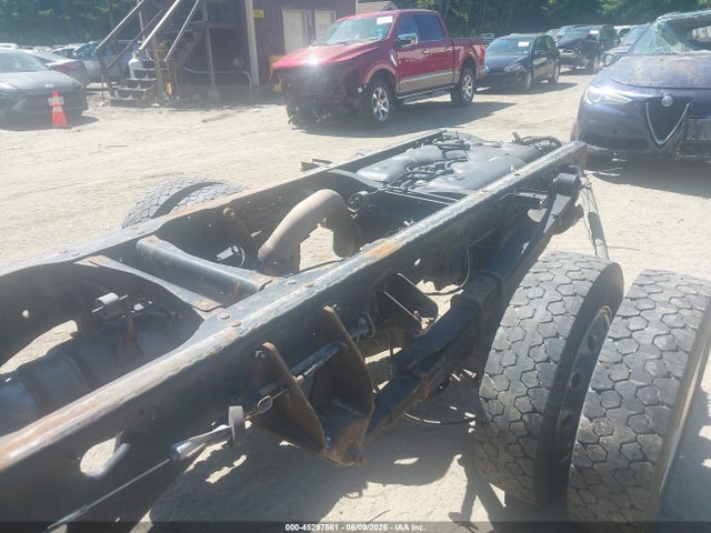 45297561 :رقم المزاد ، 3C7WRNAL0NG397642 vin ، 2022 Ram 5500 Chassis Tradesman/slt مزاد بيع