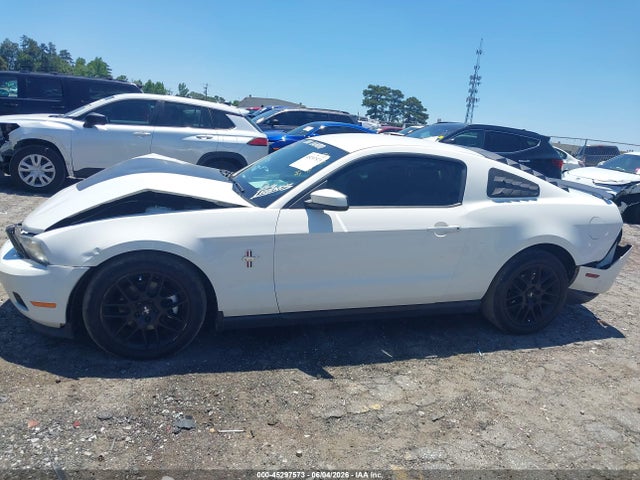 Продаж на аукціоні авто 2012 Ford Mustang V6 Premium, vin: 1ZVBP8AMXC5255246, номер лоту: 45297573