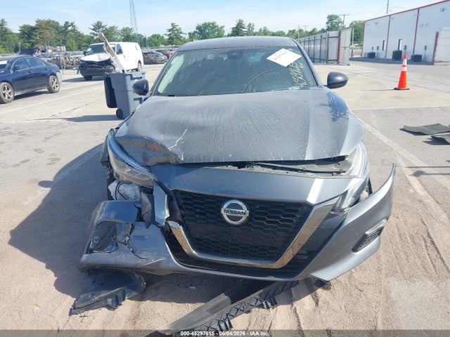 1N4BL4CV9NN307522 Nissan Altima Sr Fwd