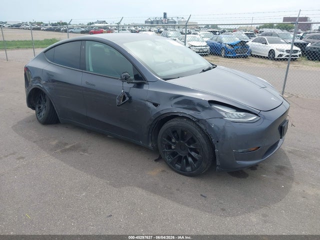Tesla Model Y Long Range Dual Motor All-wheel Drive 2021 5YJYGDEE8MF267226 main image