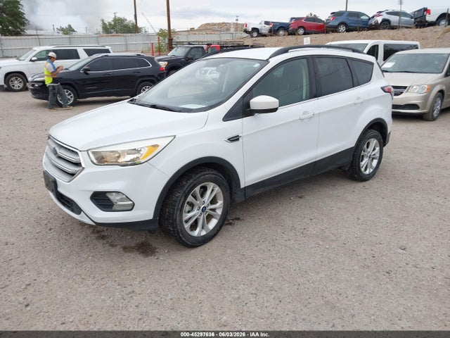 Ford ESCAPE SE 2018 1FMCU9GD5JUD08446 Image 2