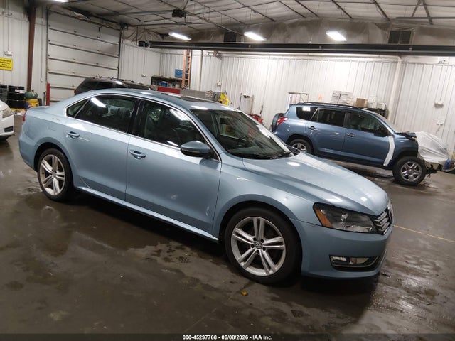 45297768 :رقم المزاد ، 1VWBM7A34CC001280 vin ، 2012 Volkswagen Passat 3.6l V6 Se مزاد بيع
