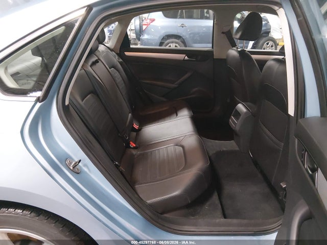 45297768 :رقم المزاد ، 1VWBM7A34CC001280 vin ، 2012 Volkswagen Passat 3.6l V6 Se مزاد بيع