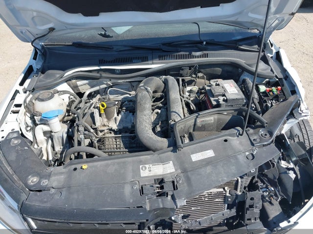 45297802 :رقم المزاد ، 3VW2B7AJ6JM208737 vin ، 2018 Volkswagen Jetta 1.4t S مزاد بيع