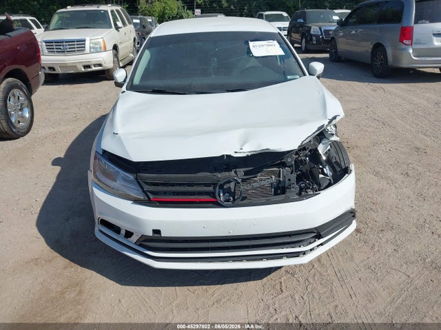 45297802 :رقم المزاد ، 3VW2B7AJ6JM208737 vin ، 2018 Volkswagen Jetta 1.4t S مزاد بيع