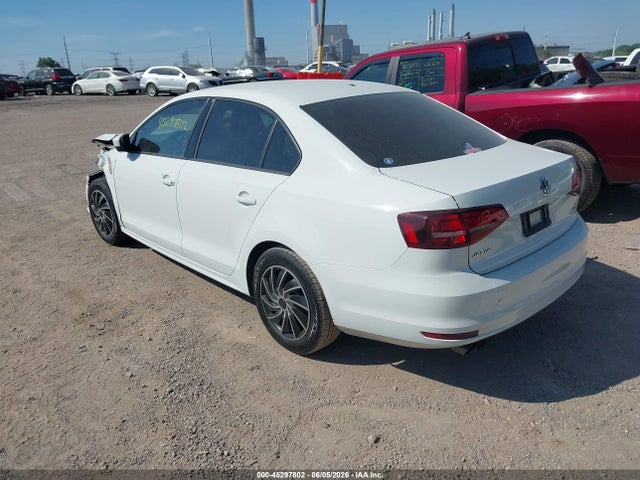 45297802 :رقم المزاد ، 3VW2B7AJ6JM208737 vin ، 2018 Volkswagen Jetta 1.4t S مزاد بيع