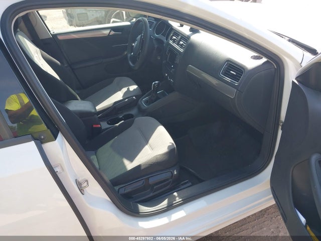 45297802 :رقم المزاد ، 3VW2B7AJ6JM208737 vin ، 2018 Volkswagen Jetta 1.4t S مزاد بيع