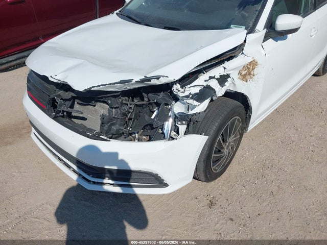 45297802 :رقم المزاد ، 3VW2B7AJ6JM208737 vin ، 2018 Volkswagen Jetta 1.4t S مزاد بيع