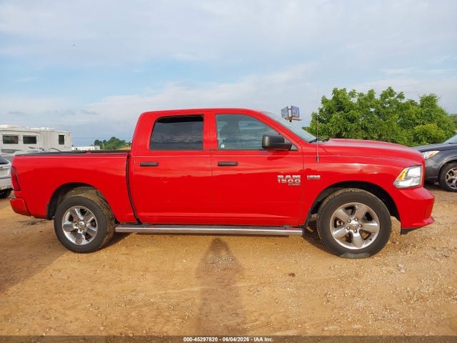 45297820 :رقم المزاد ، 1C6RR7KT0KS502101 vin ، 2019 Ram 1500 Classic Express  4x4 5'7 Box مزاد بيع