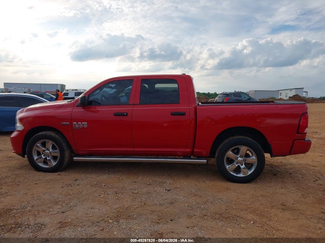45297820 :رقم المزاد ، 1C6RR7KT0KS502101 vin ، 2019 Ram 1500 Classic Express  4x4 5'7 Box مزاد بيع