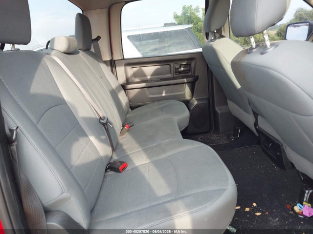 45297820 :رقم المزاد ، 1C6RR7KT0KS502101 vin ، 2019 Ram 1500 Classic Express  4x4 5'7 Box مزاد بيع