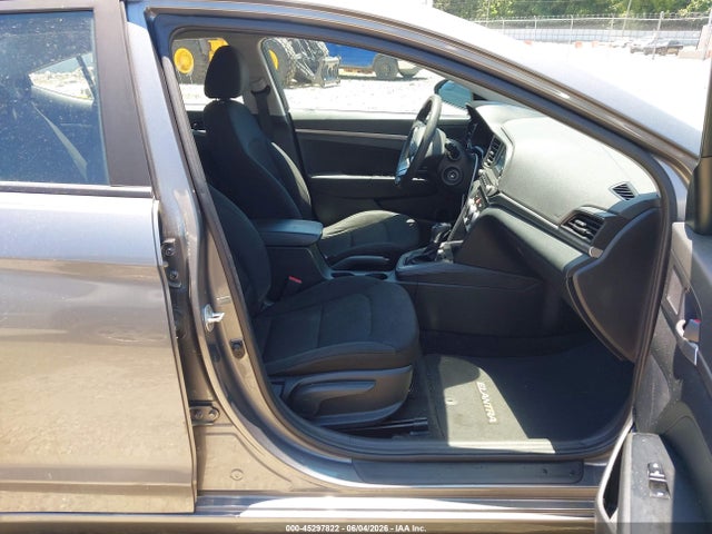 45297822 :رقم المزاد ، 5NPD74LF1KH410283 vin ، 2019 Hyundai Elantra Se مزاد بيع