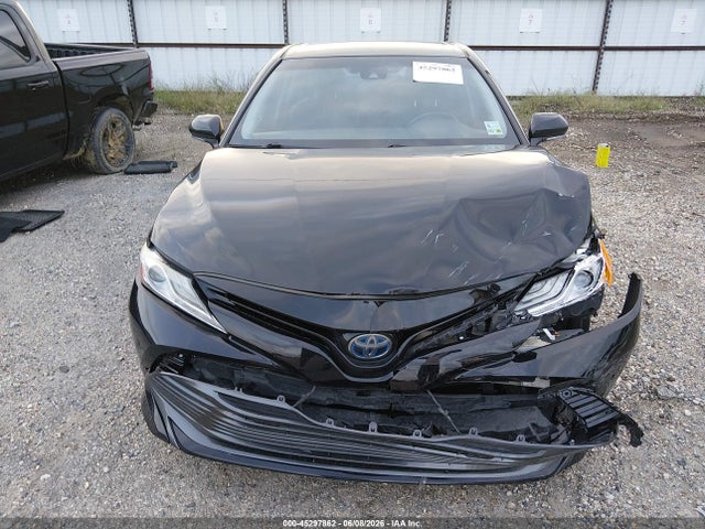 4T1B21HK2JU002692 Toyota Camry Hybrid Xle