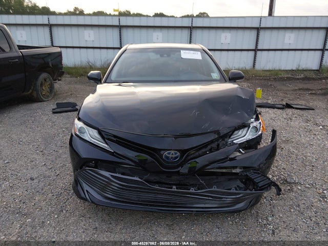 4T1B21HK2JU002692 Toyota Camry Hybrid Xle