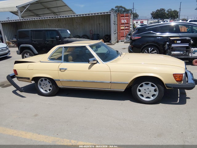 1980 Mercedes 450 Sl მანქანა იყიდება აუქციონზე, vin: 107044712060547, აუქციონის ნომერი: 45297874