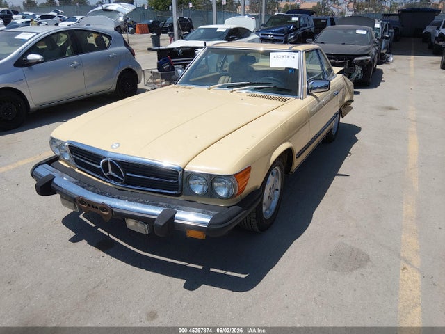 1980 Mercedes 450 Sl მანქანა იყიდება აუქციონზე, vin: 107044712060547, აუქციონის ნომერი: 45297874