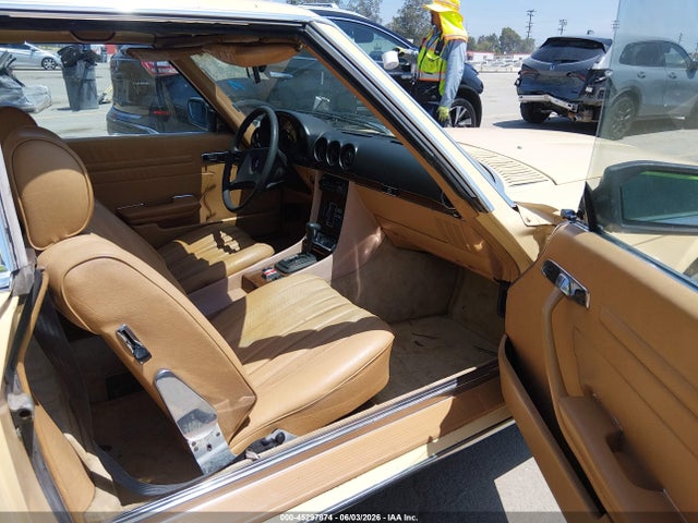 1980 Mercedes 450 Sl მანქანა იყიდება აუქციონზე, vin: 107044712060547, აუქციონის ნომერი: 45297874