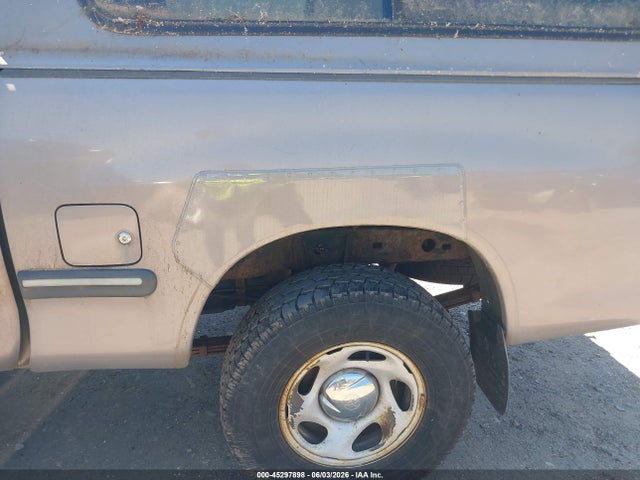 2001 Toyota Tundra Sr5 მანქანა იყიდება აუქციონზე, vin: 5TBBN44111S140005, აუქციონის ნომერი: 45297898