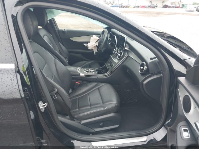 2018 Mercedes-benz C 300 4matic მანქანა იყიდება აუქციონზე, vin: 55SWF4KBXJU275438, აუქციონის ნომერი: 45297923