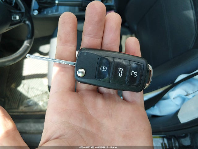 Aukcja sprzedaży 2017 Volkswagen Passat 1.8t Se, vin: 1VWBT7A32HC021568, numer aukcji: 45297932