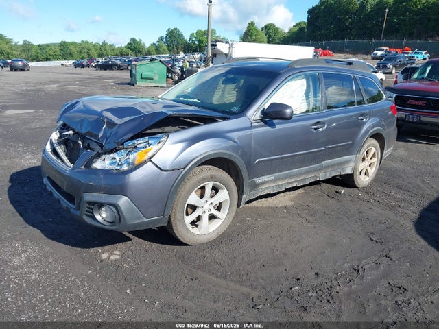 2014 Subaru Outback 2.5i Premium მანქანა იყიდება აუქციონზე, vin: 4S4BRBECXE3243989, აუქციონის ნომერი: 45297962