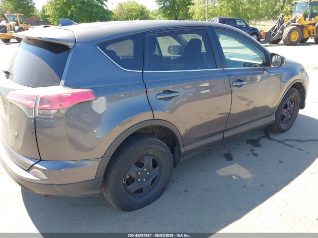 2018 Toyota Rav4 Le მანქანა იყიდება აუქციონზე, vin: 2T3ZFREV9JW448037, აუქციონის ნომერი: 45297967