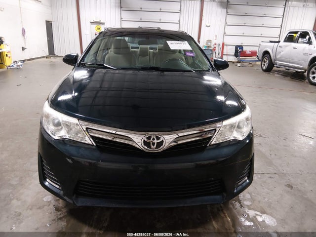 2014 Toyota Camry Le მანქანა იყიდება აუქციონზე, vin: 4T4BF1FK1ER442583, აუქციონის ნომერი: 45298027