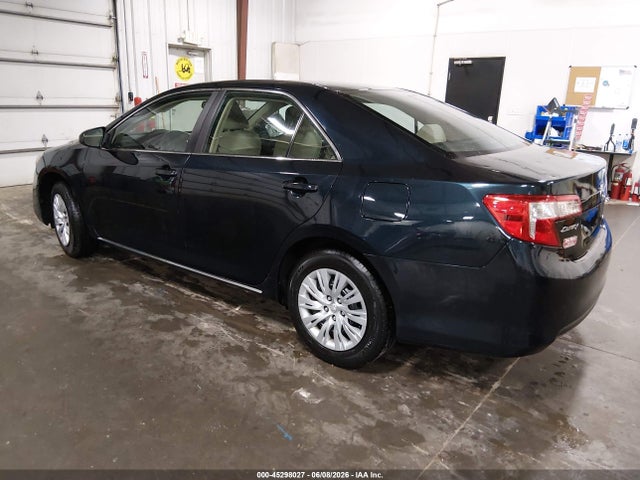 2014 Toyota Camry Le მანქანა იყიდება აუქციონზე, vin: 4T4BF1FK1ER442583, აუქციონის ნომერი: 45298027