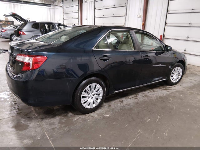 2014 Toyota Camry Le მანქანა იყიდება აუქციონზე, vin: 4T4BF1FK1ER442583, აუქციონის ნომერი: 45298027
