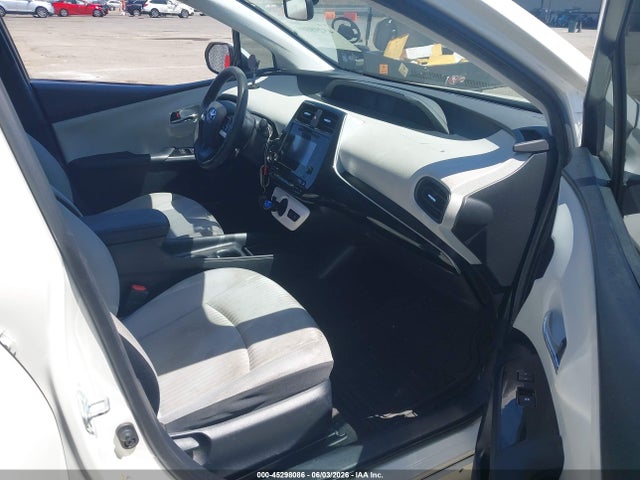 Toyota Prius Two 2016 JTDKBRFU0G3523030 Image 5
