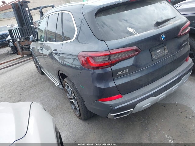 5UXCR4C06N9J90183 BMW X5 Sdrive40i