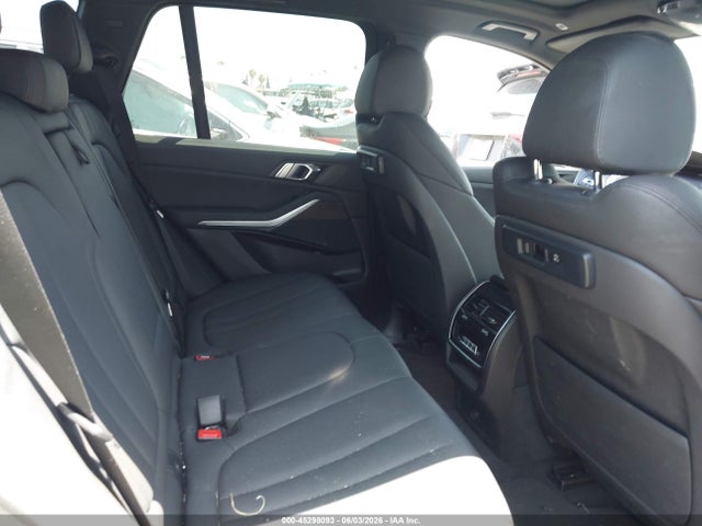 5UXCR4C06N9J90183 BMW X5 Sdrive40i