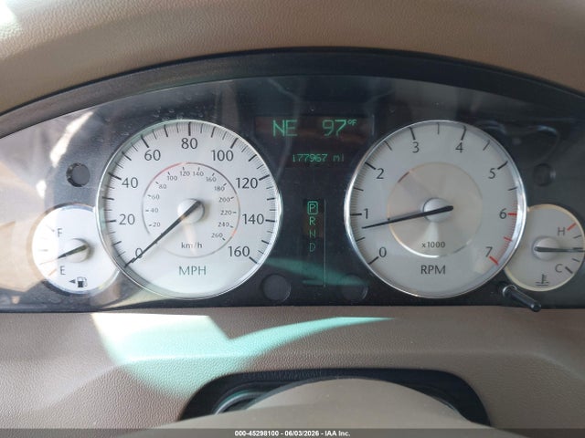 2008 Chrysler 300c Hemi მანქანა იყიდება აუქციონზე, vin: 2C3LA63H58H262851, აუქციონის ნომერი: 45298100