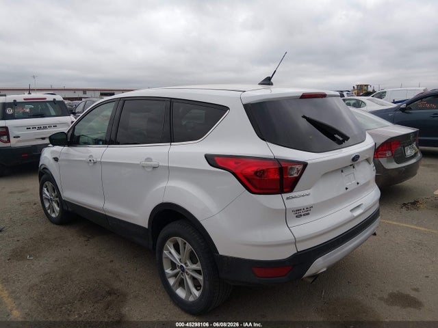 Ford ESCAPE SE 2019 1FMCU0GD5KUB81906 Image 3