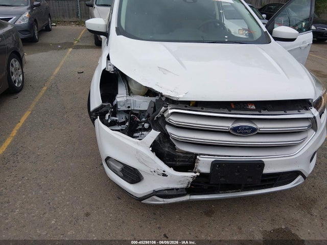 Ford ESCAPE SE 2019 1FMCU0GD5KUB81906 Image 6