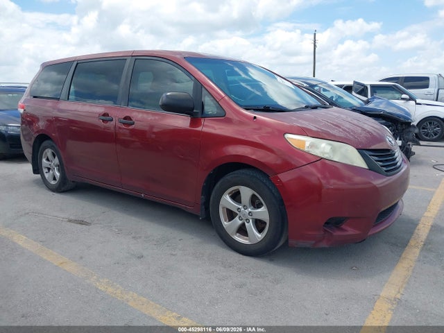 Продаж на аукціоні авто 2011 Toyota Sienna Base V6, vin: 5TDZK3DC8BS132740, номер лоту: 45298116