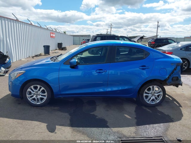 3MYDLBYV2HY175423 Toyota YARIS IA