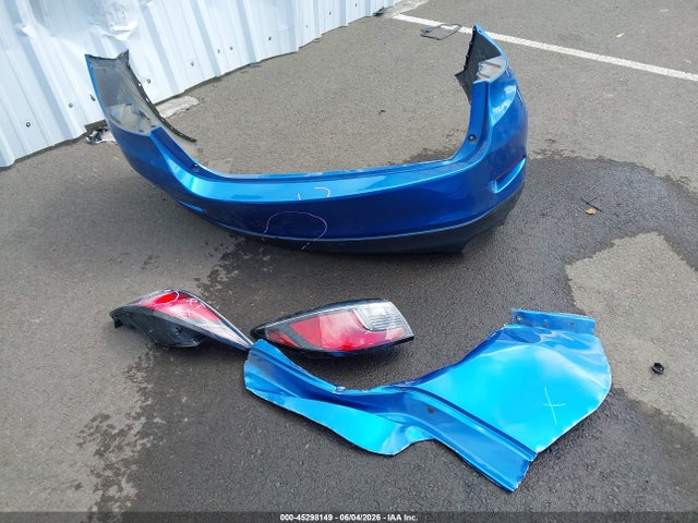 3MYDLBYV2HY175423 Toyota YARIS IA