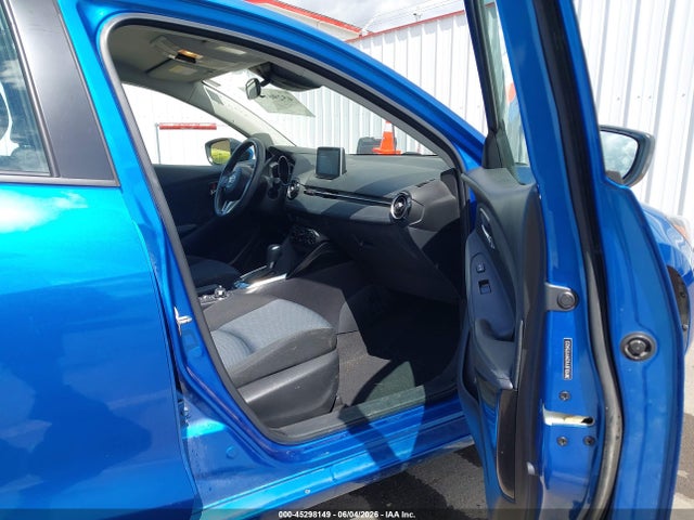 3MYDLBYV2HY175423 Toyota YARIS IA