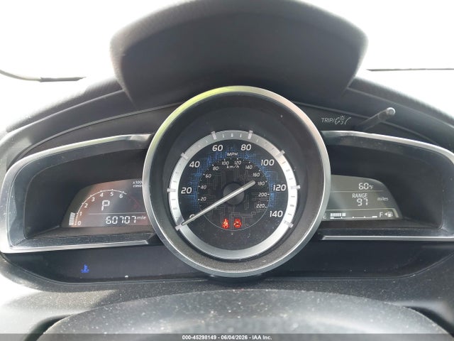 3MYDLBYV2HY175423 Toyota YARIS IA