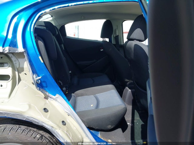 3MYDLBYV2HY175423 Toyota YARIS IA
