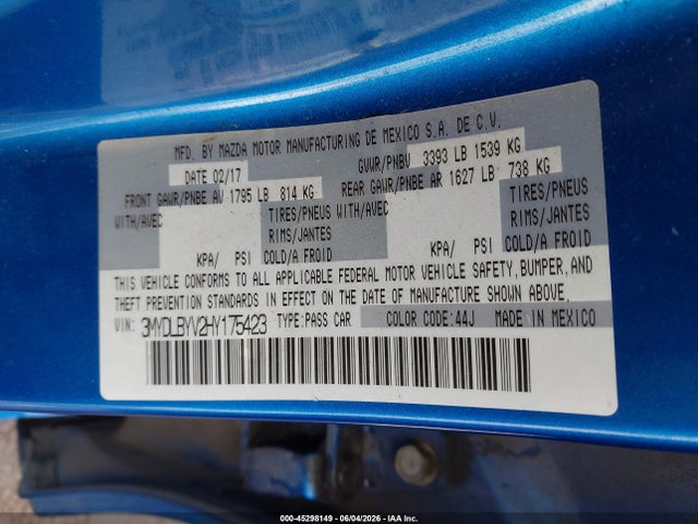 3MYDLBYV2HY175423 Toyota YARIS IA