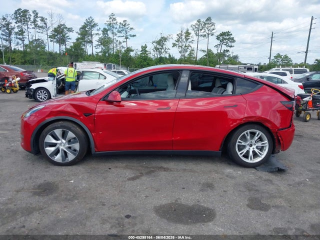 Продажа на аукционе авто 2021 Tesla Model Y Long Range Dual Motor All-wheel Drive, vin: 5YJYGDEE7MF075957, номер лота: 45298164
