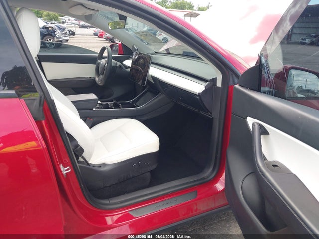 Продажа на аукционе авто 2021 Tesla Model Y Long Range Dual Motor All-wheel Drive, vin: 5YJYGDEE7MF075957, номер лота: 45298164