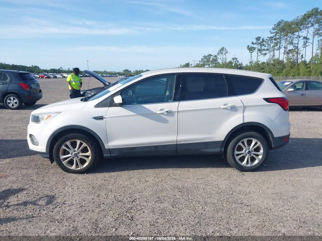 Продажа на аукционе авто 2019 Ford Escape Se, vin: 1FMCU0GDXKUA06079, номер лота: 45298197