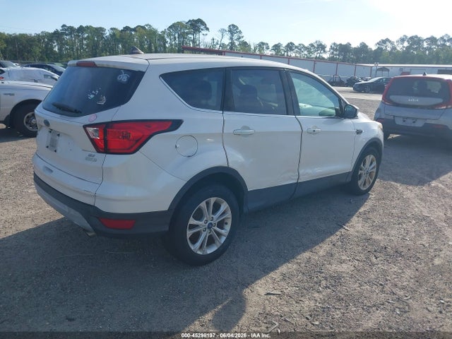 Продажа на аукционе авто 2019 Ford Escape Se, vin: 1FMCU0GDXKUA06079, номер лота: 45298197