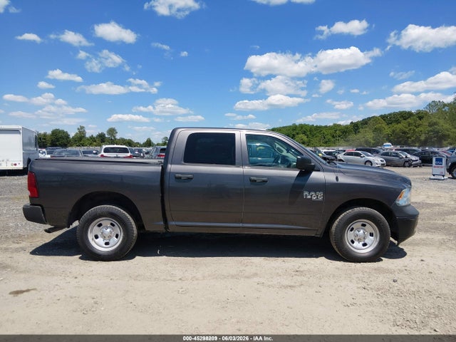 45298209 :رقم المزاد ، 1C6RR7KG8KS660396 vin ، 2019 Ram 1500 Classic مزاد بيع