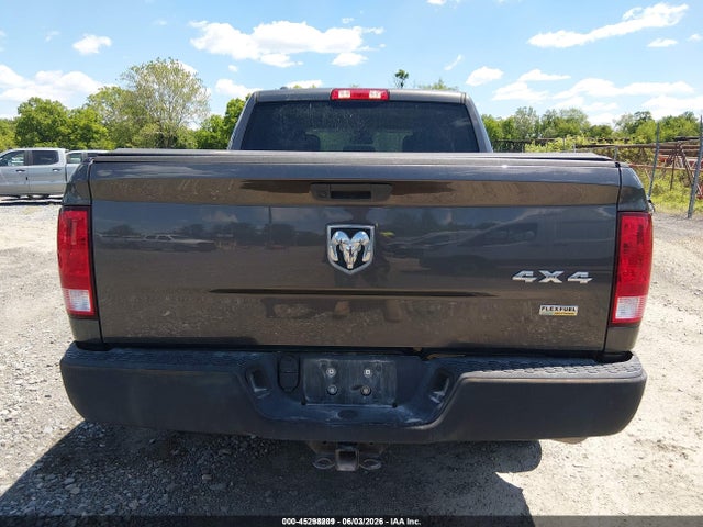 45298209 :رقم المزاد ، 1C6RR7KG8KS660396 vin ، 2019 Ram 1500 Classic مزاد بيع